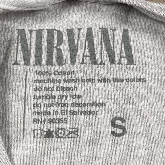 Nirvana Nevermind Smiley Face Gray T-Shirt Size Small - Picture 3 of 4